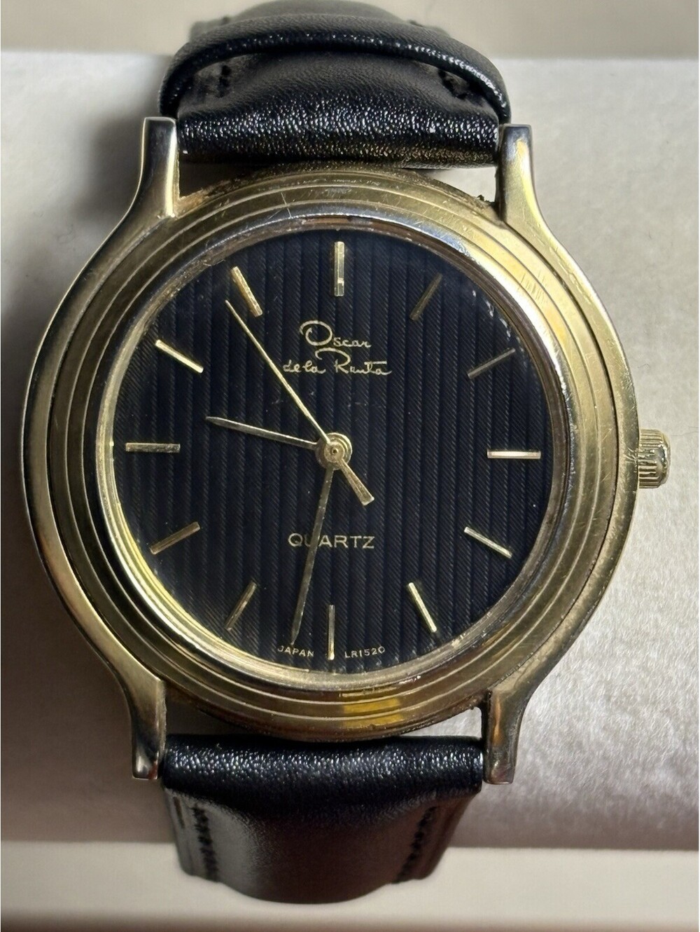 Vintage Oscar de la Renta Quartz Watch Unisex Gold Tone Leather New Battery Runs